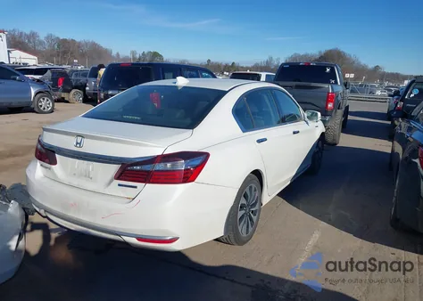 2017 Honda Accord Hybrid Ex-L z USA, uszkodzony, nr VIN JHMCR6F52HC030618